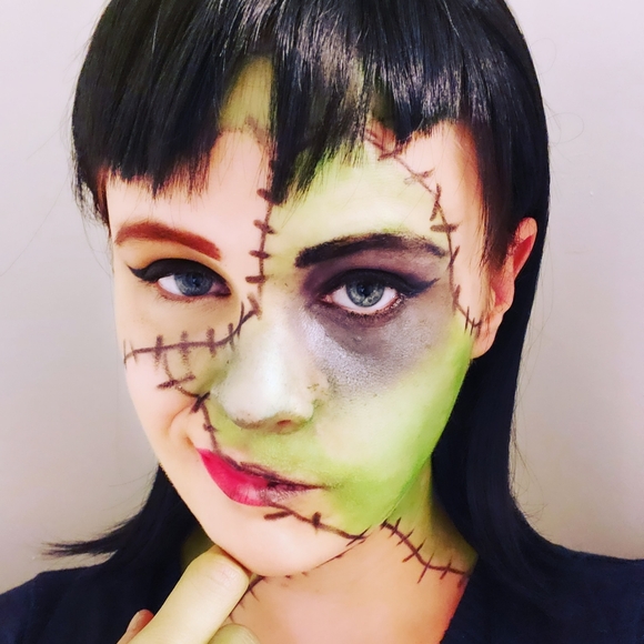 Meet your Posher, Kay - Picture 1 of 5